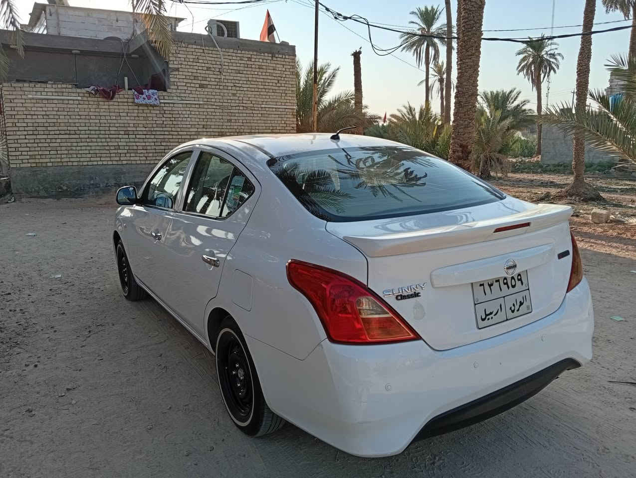نيسان صني هندي موديل 20كفاله لاصبغ ولافتح تريدثلج تخم كيرمكينه بلكارتون  تايرجديدابوالخطه ماشيه 90الف سياره جاهزه المكان نجف كوفه السعر 97اوبيه مجال قليل ***********
