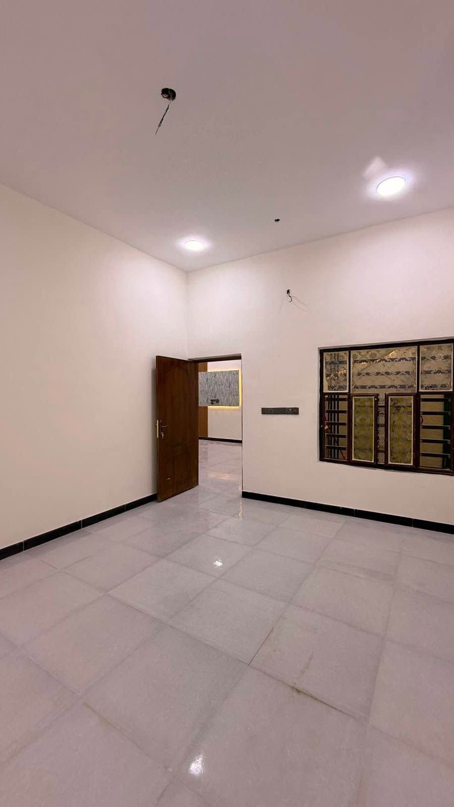 🏠 إعــــلان | إعــــلان | إعــــلان 🏠

✨ يعلن مكتب عقارات المهندس  ✨
━━━━━━━━━━━━━━━━━━

🏡 دار للبيع – مساحة 150 متر

🔹 تفاصيل الدار:
• 2 منام
• صالة كبيرة
• غرفة استقبال
• منور
• مطبخ
• صحيات داخلية وخارجية
• بناء بلوك
• بناء جديد – تسليم مفتاح 🔑

💡 متوفر كافة الخدمات:
✅ ماء
✅ كهرباء
✅ إنترنت ضوئي
✅ إنارة
✅ موقع مميز

📍 الموقع:
الجزيرة – خلف الشارع العام
خلف المحلات التجارية مباشرةً

📜 جنس العقار:
ملك صرف زراعي
سند 25 و23
باسم المكتب حصراً

💰 السعر: 115 مليون
💬 ويوجد مجال بسيط للتفاوض

━━━━━━━━━━━━━━━━━━
🏢 عنوان مكتب عقارات المهندس ***********📲 0

🌟 مكتب عقارات المهندس البصرة, العراق
