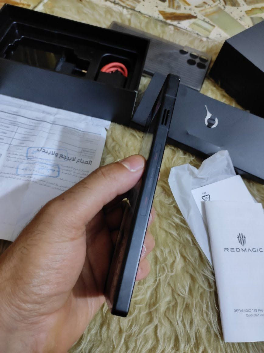 سلام عليكم اخوان جهاز ريد ماجك 11S pro انتبه اخي هذا نسخه المحسنه وافضل جهاز العاب حاليا من ريد ماجك الS برو ذاكره 512+16+16 كامل ملحقاته الاصليه اخواني جهاز (بي كسور بضهر لا ماثره ولا تعبتر خلل ع جهاز تريد تستخدمه هيج جدا طبيعي او تبدله ميكلف اكثر من ٥٠ الف او تغلفه بكيفك ) تبريد مائي ومراوح وشفتات لعب ومكفول كفاله عامه مابي اي خلل شاشه نضافه ١٠٠ ب١٠٠ للبيع بسعر جدا مناسب علما جهاز بطاريه ١٠٠ مشحون ٤٨ مره فقط مستخدم تقريبا شهر ونص وصل شراء ايضا موجود تم شراء بسعر (مليون و٤٣٥ الف ) للبيع بسعر 850 الف فقط غير قابل للتفاوض مكاني بغداد مدينه الصدر توصيل ماعندي للاستفسار اخاص او وات ***********
