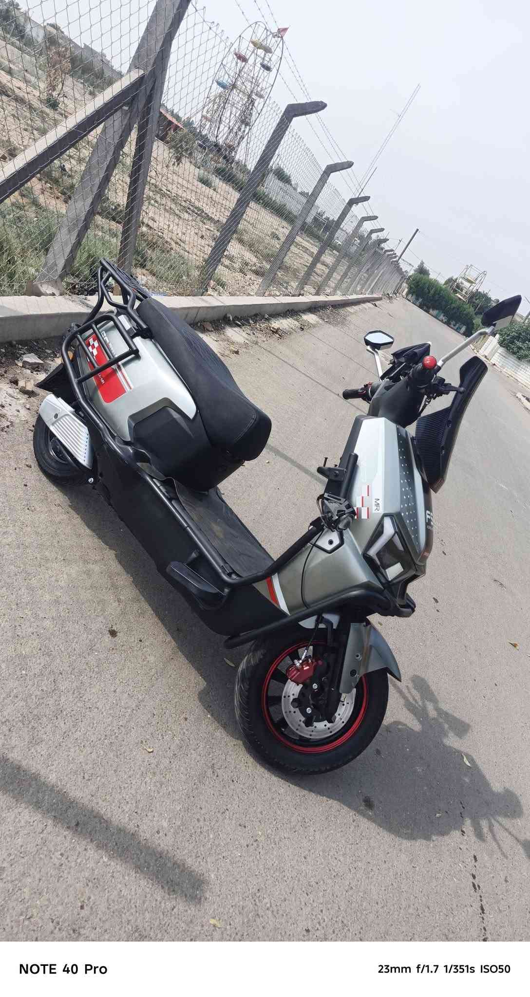 دراجة صاعقة • ٦بطاريات • مدرعة كاملة
