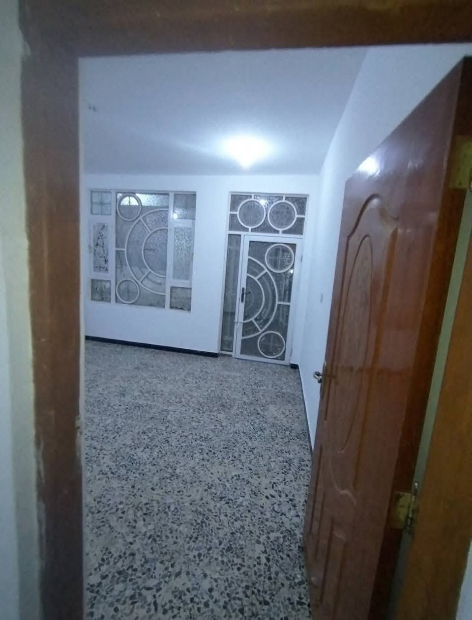 🏨مشتمل  في الخاجيه طابقين فول  البيع🏨
الـــمـــســـاحـــة//100 متر  طـــابــو      صـــرفــ 

الـــواجـــهــــــه ✨5
الــــــــنــــــــزال✨20

#الــطــابــق #الارضـــي 

مـــطبــخ_صــاله  ـ استقبال  -غرفه نوم وصحيات خارجيه  
#الطابق #الثاني 

صــاله  -غرفتين  نوم وصحيات

#اللاستفسار الاتصال على الرقم  ***********     ***********
