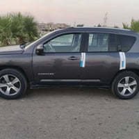 جيب كومباس موديل 2017فور ويل سيارة نظيفة ما متعوبة مال بيت سعره 100وبي...