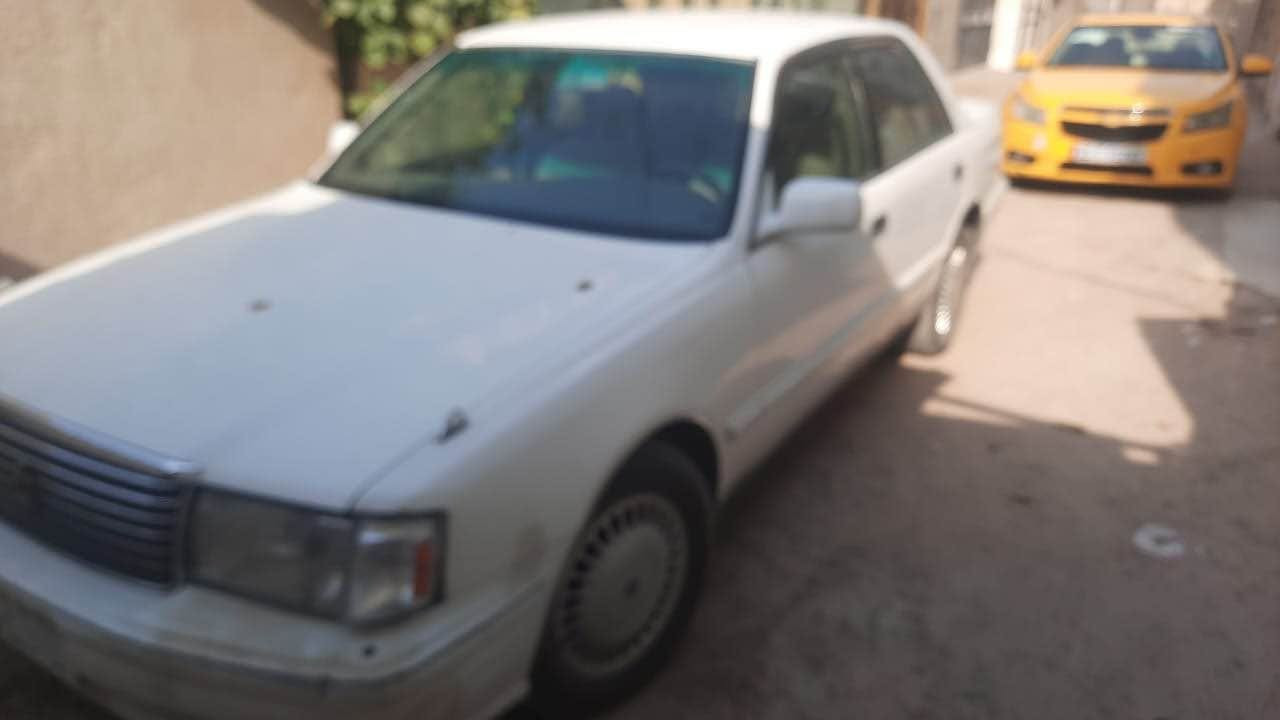 تويوتا كراون ارنب ايسر بلاد موديل 99
رقم بغداد بأسمي شخصيا تسجيل جديد
السياره بيها گصه قماره فقط الباقي كفاله
علما السياره يسره بلاد مو تحوير
جديده وجاهزه من تبريد من دواخل كير مكينه 
السعر 85 ورقه 
*********** البصرة, العراق
