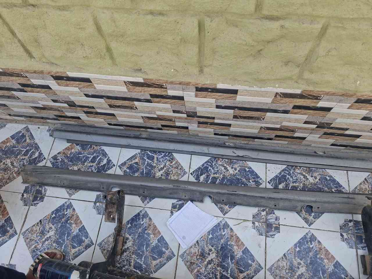 السلام عليكم شباب عندي غراض مال ستاركس لي يفدنه ينطي سعر بلعافيه عليه ***********
