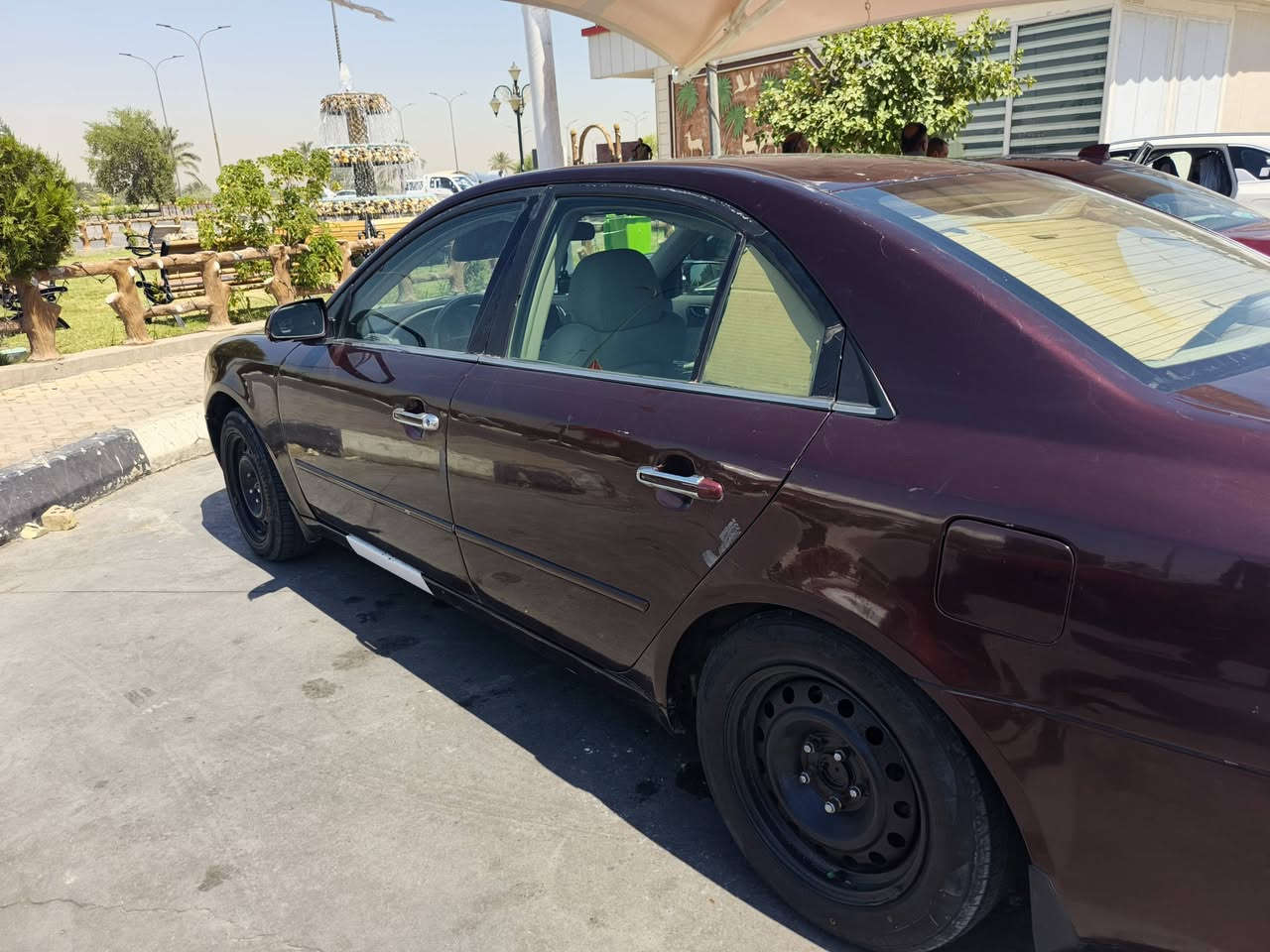السلام عليكم
سوناتا موديل 2006 محرك 3300 
رقم بغداد انگليزي بأسمي 
محرك مال حاويه قبل شهرين شديته 
وگير جديد مال حاويه حداديه جاهزه و درايمات جدد باتري جديد 
تخم تاير جديد تبريد شغال 
السياره مصبوغه ويحتاجلها صبغ كلها معجون عنواني بابل الحله والسعر 63 
رقم ***********
