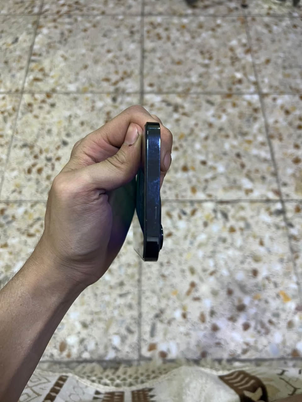 السلام عليكم ايفون 12 برو ماكس (((شرق اسط)))
نظيف وذاكرته 256 وبطاريته 88 لونه ازرق السعر
ios26 نظامه
500 وبي مجال للشراي عنواني بغداد حي اور قرب المطعم
الفلسطيني للتواصل واتساب
رقمي هذا ***********
