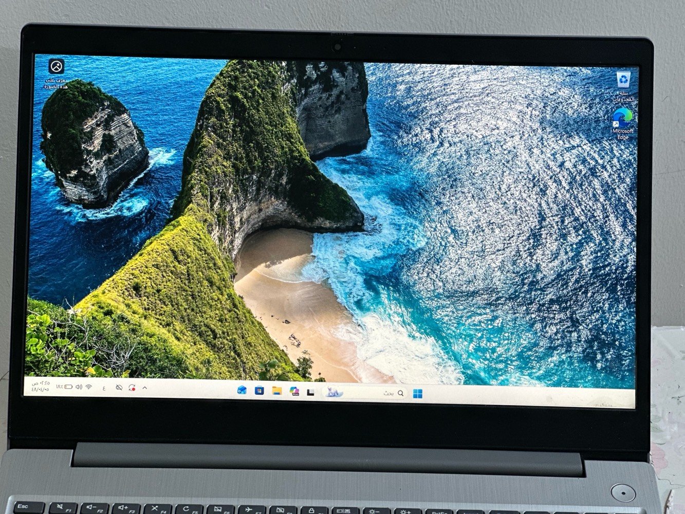 Lenovo IdeaPad Slim 3
لابتوب لينوفو مستعمل بحالة  الزيرو | استخدام قليل لبحث التخرج فقط خالي تمامًا من أي خدش أو عيب .

 المعالج: 
Intel Core i5-1035G1 | الجيل العاشر
 RAM: 8GB DDR4
 التخزين:مزدوج
• 128GB NVMe SSD
• 1TB HDD SATA
 كارت الشاشة:مزدوج
• Intel UHD Graphics
• NVIDIA GeForce MX330 2GB منفصل
 الشاشة: 
15.6” | FHD 1920×1080 | IPS | 60Hz

 نظام التشغيل: 
Windows 11 Pro | مفعّل ومحدّث

المميزات والملحقات:الشاحن الأصلي مع لاصق حماية شفاف للشاشة من أول يوم 
 Privacy Shutter لغلق الكاميرا
                                                          صوتيات Dolby Audio 
 جميع المنافذ تعمل بكفاءة: 
HDMI / USB / AUX
مع تقرير مفصل لحالة البطارية