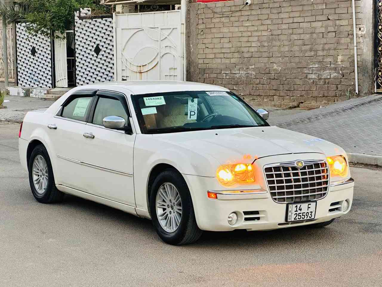 سلام وعليكم
اوبامه موديل يخبل 2009 اصل وراد كندي 
رقم بصره دولي سنويه جديده وهزه جديده تحويل مباشر 
سياره وراد كندي بالعراق صار بيه جاملغ وبنيد (فقط 
السعر جوه السوك 102وبيه مجال 
مكينه وكير 100/100
حجم المكينه 3500 اصل 
سياره تويل اصل 
كشنات بيجي 
سياره فول مواصفات عده الفتحه 
حداده تخم تاير 
كله جديد شاشه جبير كامره تبريد ثلج ❄️ دواخل بل كارتون سياره مال جناي مجهزه علا أيدي سياره بديه كلش حلو وشرط حته خياس مابيه 
 العنوان بصره قضاء المدينه هاتف ***********////***********

