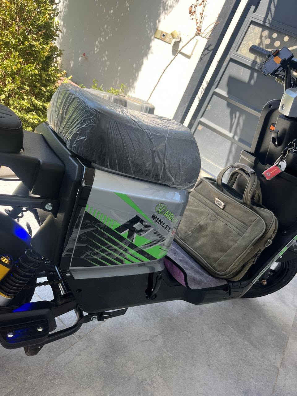 R7للبيع
بعده جديده شخط ما بيها. بطاريات جديده للعلم دراجه ما مستعلمه بس اسبوعين يعني من اكول جديده جديده تجي تشوف بعينك ما بيها نقص. كل اغراضها موجوده
سعره 650وبيها مجال بصيط 
(مستعجل على البيع )
تواصل***********
