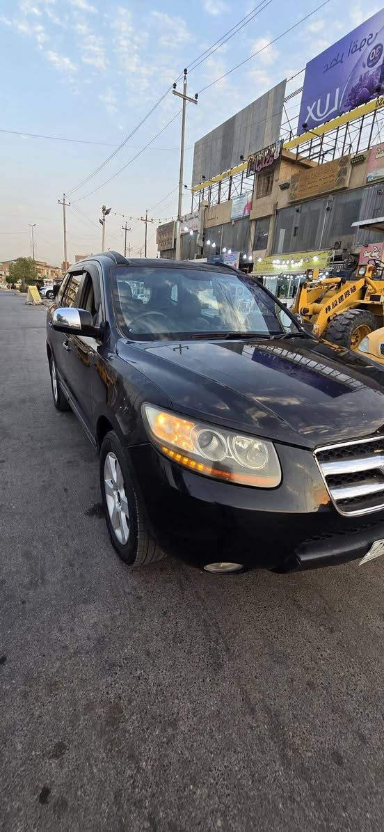 لسلام عليكم 
بيع مستعجل
سنتافي مديل 2008
فول مواصفات للأخير 
ليمتد 
V6
مكينة 3300 
تحكم ستيرين 
تبريد 3 قطع 
فتحة سقف 
شاشة بالوسط تجي فقط بالمواصفات الخاصة 
كشنات جلد
 7 راكب 
تدفئة كشنات 
 كشن كهرباء 
مسجل وسماعات انفتني
حادثها بخشم الجاملغ عكس السايق ومبدل بلاد 
السيارة بسمي 
السعر 90$ وبيها مجال قليل حك الجيه 
ملاحظه المكينه بيها خيط تبخير والجنايه يعرفون سعرها مكينتها 6ورقات
بغداد البلديات ***********

