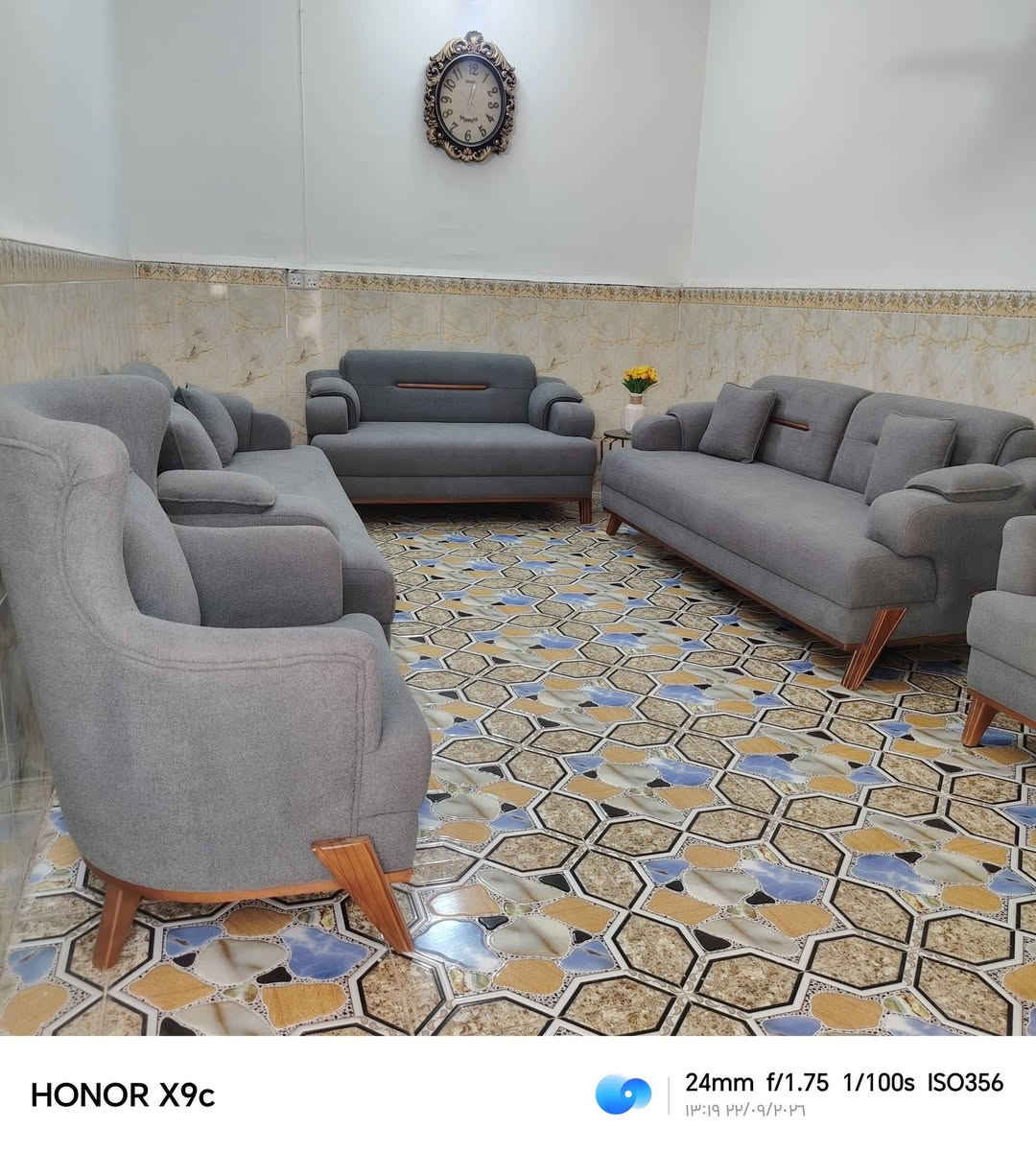 بيت للبيع في حي زليزل مساحه ٢٠٠ متكون من غرفة نوم صاله مطبخ استقبال للاستفسار الاتصال ***********

نص مكتوب في الصور:
- HONOR X9c
- 24mm f/1.75 1/791s ISO100
- ١٣:١٨ ٢٢/٠٩/٢٠٢٦
- HONOR X9c 24mm f/16 1/120s ISO100 ١٧:٣٤ ٢٢/٠٩/٢٠٢٦
- HONOR X9c 24mm f/1.75 1/100s ISO356 ۱۳:۱۹ ۱۴۴۰/۰۹/۲۰۶
- HONOR X9c 24mm f/16 1/50s ISO100 ١٣:١٩ ٢٢/٠٩/٢٠٢٦
- HONOR X9c 24mm f/16 1/50s ISO104 ۱۳:۲۰ ۱۴۰۲/۰۹/۲۰