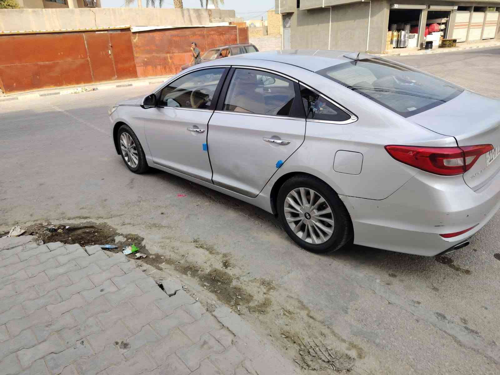 سوناتا 2018 وارد كوري خط واحد اصل بنزين بيها بس باردين وتعديل بدون قطره صبغ والباقي كفاله عامه رقم بغداد دولي اوتوماتيك فول عده الفتحه  محرك 2400 GDi السعر 120 الاستفسار اتصل بل رقم ***********

