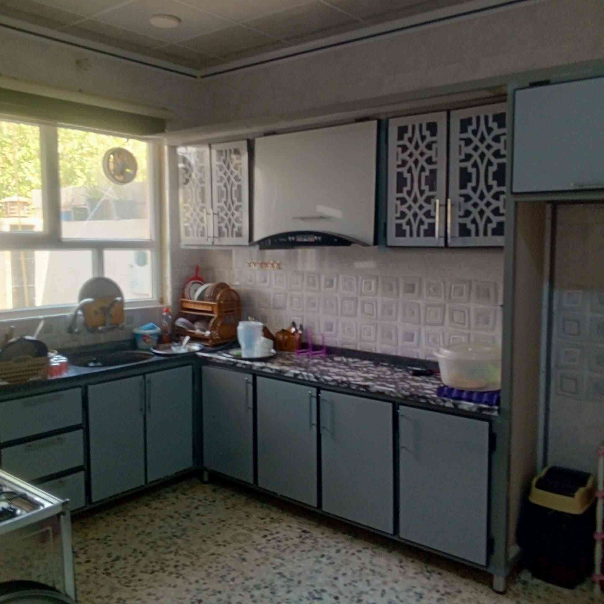 القوسيات حي الزيتون • ١٤٠م • ماء وكهرباء