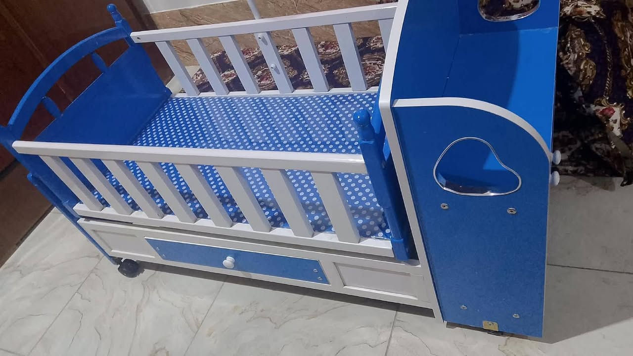 سرير اطفال • بعده جديد