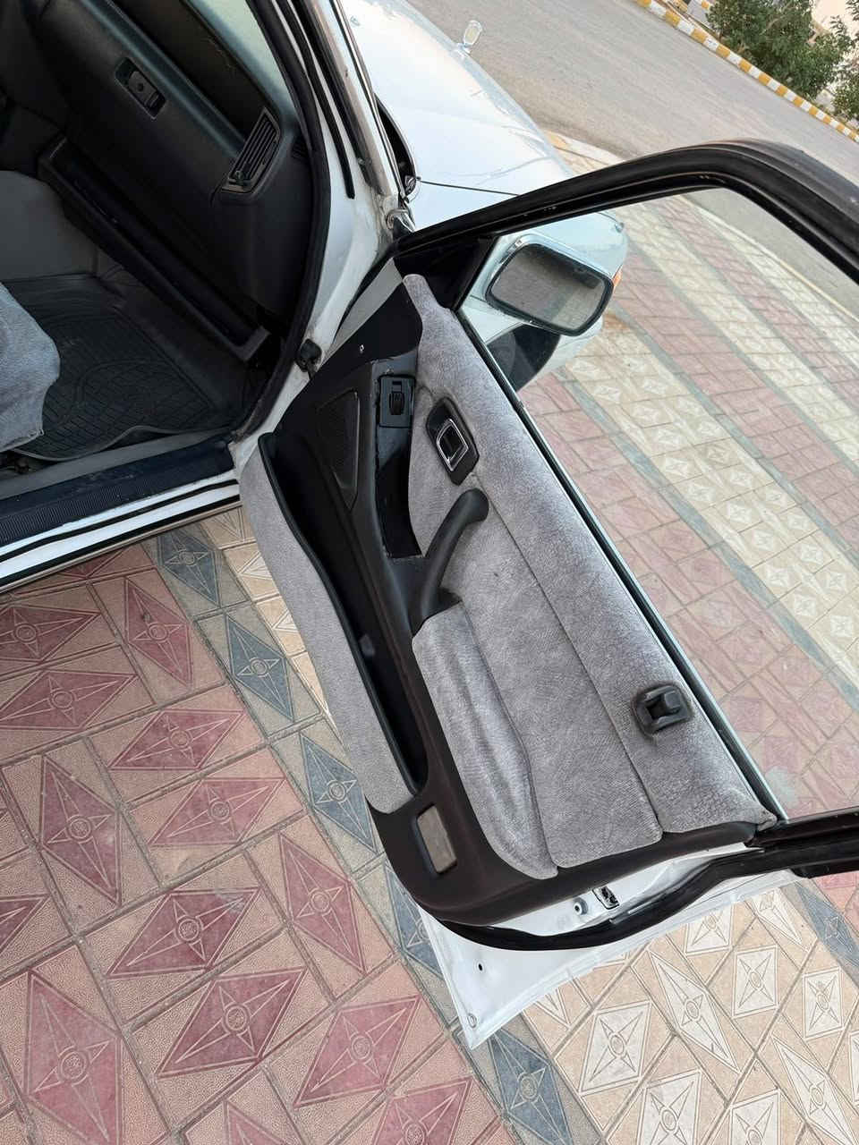 سلام عليكم من رخصت الادمن عندي سياره ارنب موديل 95 رقم بغداد سياره جاهزه ماعده التبريد نقص كمبريسر للستفسار التصال بلرقم ***********  يوجد واتساب العنوان ناصريه مركز المدينه مع الشكر
