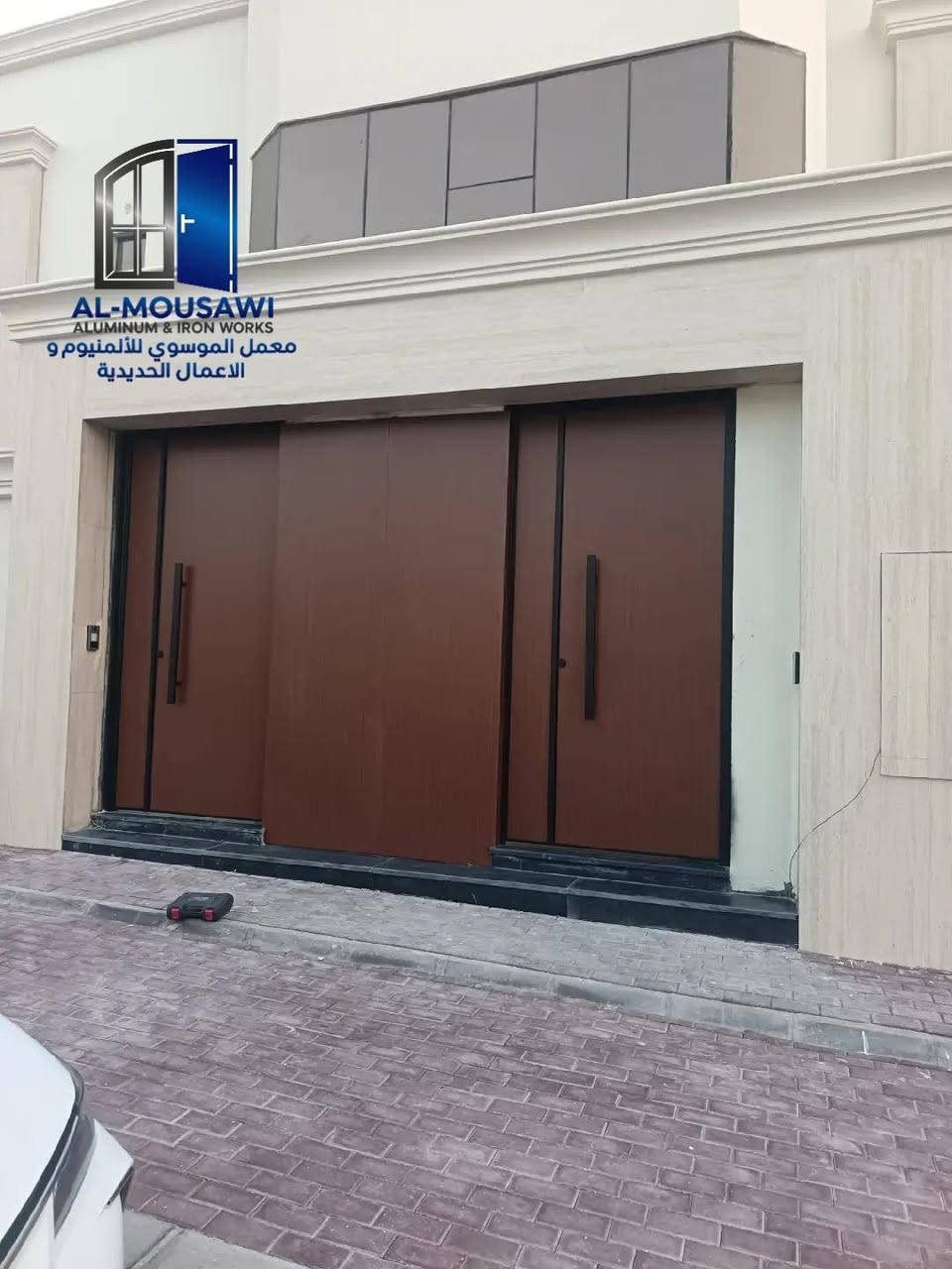 الفخامة، الأمان، والعزل المثالي... تجتمع في مكان واحد! 🛠️✨
​إذا كنت تبحث عن المتانة والتصميم العصري الذي يدوم لسنوات، معمل الموسوي للألمنيوم والأعمال الحديدية العامة هو خيارك الأول والأفضل!
​نقدم لكم تشكيلة واسعة وفاخرة من الأبواب والنوافذ المصممة بأعلى معايير الجودة:
​🔥 لماذا تختار أبواب الموسوي؟
​عزل حراري وصوتي تام: نقوم بتركيب أفضل المواد العازلة داخل الأبواب لضمان الهدوء التام داخل منزلك وحمايته من حرارة الصيف وبرودة الشتاء.
​متانة عالية وأمان مضاعف: أبواب صلبة ومصممة لمقاومة مختلف الظروف الجوية والعوامل الخارجية.
​ضمان حقيقي يصل إلى 15 عاماً! لأننا نثق بمتانة ما نقوم بصناعته.
​🛠️ خدماتنا ومنتجاتنا المتكاملة:
​🚪 أبواب مصفحة (أمان عالي وتصاميم فخمة)
​🚪 أبواب ألمنيوم (أناقة وتصاميم حديثة)
​🚪 أبواب طوارئ (معتمدة ومطابقة للمواصفات)
​🪟 نوافذ ألمنيوم (عزل تام للغبار والصوت والحرارة)
​🛡️ محجرات ألمنيوم وحديد (لمسات جمالية للمنازل والشركات)
​🔒 كتائب حماية (حماية قوية وتصاميم ممتازة)
​⛺ سقائف حديثة (تغطية وتصاميم عصرية للحدائق والكراجات)
​📍 الموقع: محافظة المثنى - قضاء الرميثة
📞 للتواصل والطلب أو الاستفسار: ***********
​معمل الموسوي... دقة في التنفيذ، وجهد يُعتمد عليه!
راسلنا الآن عبر الرسائل أو اتصل بنا للحصول على استشارة واستعراض كافة التصاميم. 🤝
