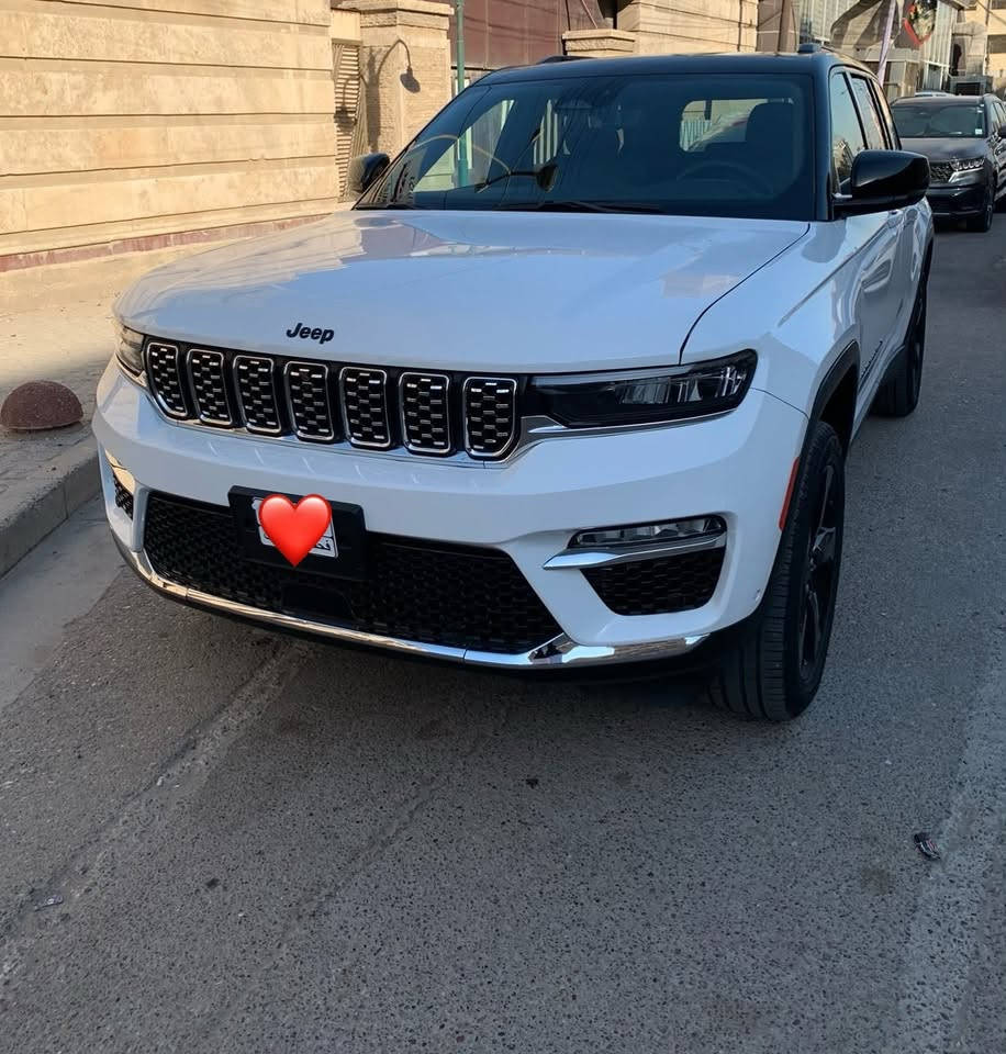 جيب ٢٠٢٥ فول مواصفات فايته باسمي تصليح درجة اولى للبيع ماشية ١٤ الف سيارة تشتغل قبل التصليح يعني محرك مامتاثر بالضربه 
***********
