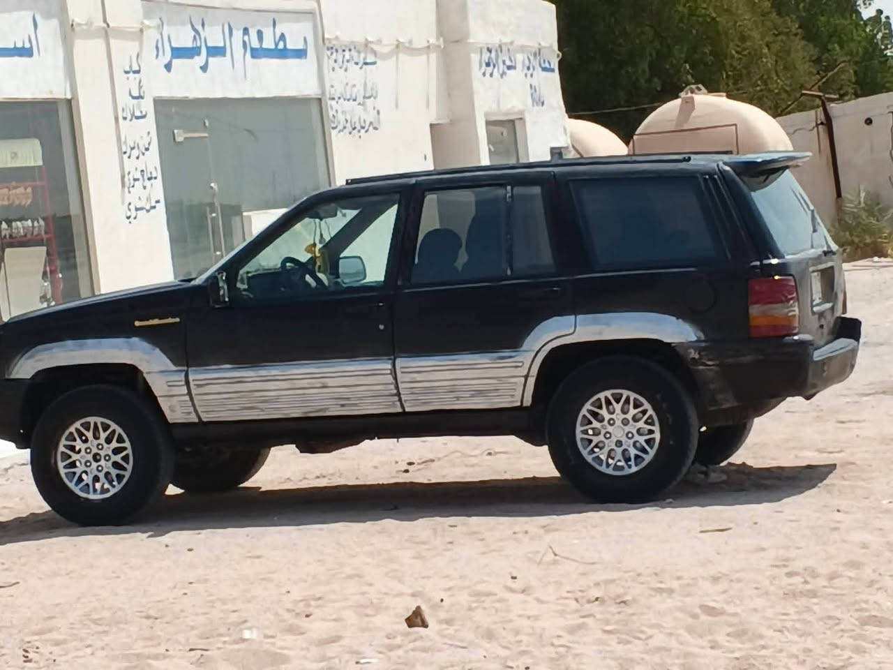 جيب شاروكي موديل 93 مكينه وكير ثنين ونص ديلكو الكير النمره الرابعه ما طيح خلل بل عقل كهربائيات حلوه حداده تخم تاير تبريد عوز بس غاز
راعيه الشرعي موجود بل زبير سنويه منهيه بل 21 ما عليه غرامات مكاني بصره خور الزبير سعره 25 وبيه مجال الطيبين ***********
