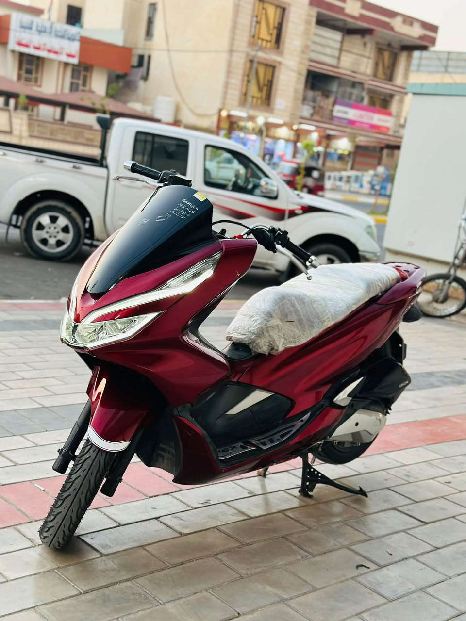 السلام عليكم 
Pcx
جيل ثالث ياباني✅
لون ماروني ♥️
ماشية 48🚶‍♂️
مكينة 150✅
مواصفات 
بصمة✅
حساس ازحام✅
دراجه ناعمة استخدام شخصي
سعرها 15$ وبيها مجال 
مكانها واسط العزيزية
‭***********‬
