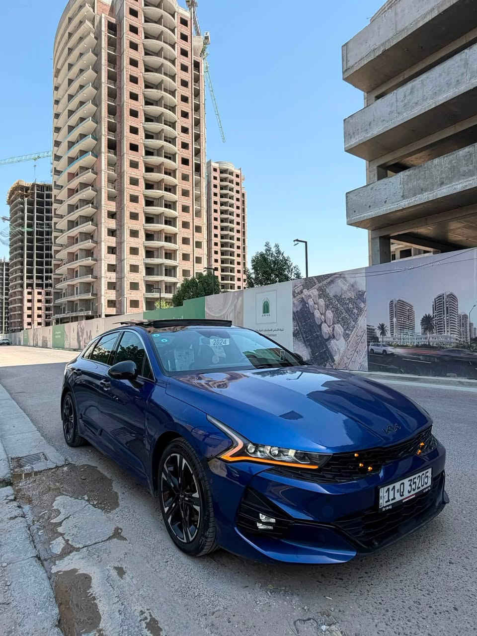 السلام عليكم
كيا K5  موديل 2024
ماشيه ٦٤  km 

 جي تي لاين.  فول مواصفات 

محرك 1600 تيربو 🚀

المواصفات : 

بانوراما

بصمة تشغيل

كشنات تدفئة

ستيرن تدفئة

شحن هاتف لاسلكي

قيادة ذاتية على الخطوط السريعة

هاند بريك بصمة

تشغيل عن بعد

مثبت سرعة

نظام ABS

مانع انزلاق

حساس ضغط الاطارات

بك لايت LED

شاشة تدعم كار بلي 

رادارات

مراقبة النقطة العمياء

تحديد المسار

مقعد السائق كهرباء

لايتات ثلاث عدسات

نظام قيادة ايكو + سبورت + سمارت + نورمال

بلوتوث + AUX + USB

تحكم ستيرن كامل

كير اوتو + عادي

اوتو بريك

خرائط

ستيرن حرف D

زينون LED

صندوق ذكي

اضافه لد محيطي متغير الوان مع رجل مع يدات 

اضافه تضليل جامه خلفي بدون محاسبه ٥٠/١٠٠

اضافه عازل حراري لجام 

ااضافه لدات فدراليه بل بجمه تريد اصفر تريد احمر وزرك عن طريق الريمونت 

رقم الشاصي موجود بالمنشور 

الحادث :  حادث امريكا بنيد وجاملغ صبغ سياره ليبل واحد وبيها سحب بلغد مواصل قاعدا دبل ولا يم صدر صدر كله كفاله 

وبالعراق صار عل كد اصبع بيدي ار بحافه الجنطه 
 

السعر. ١٦٥ ورقه 💯💯

للاتصال : ***********  ابو لارين 
مكان السياره : بغداد / شعله او المنصور
