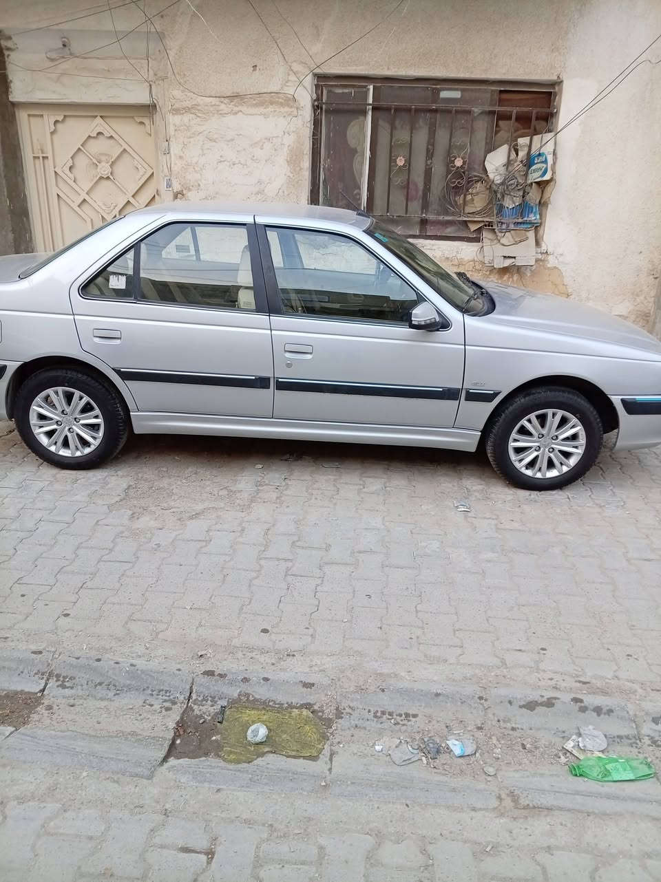 السلام عليكم....
بيجو بارص 2025 السيارة مكفوله من الصبغ والبارد والتبديل مدوشمه عام ماشية 8 الاف المكان بغداد الحرية السعر 90 بيها مجال.
***********
