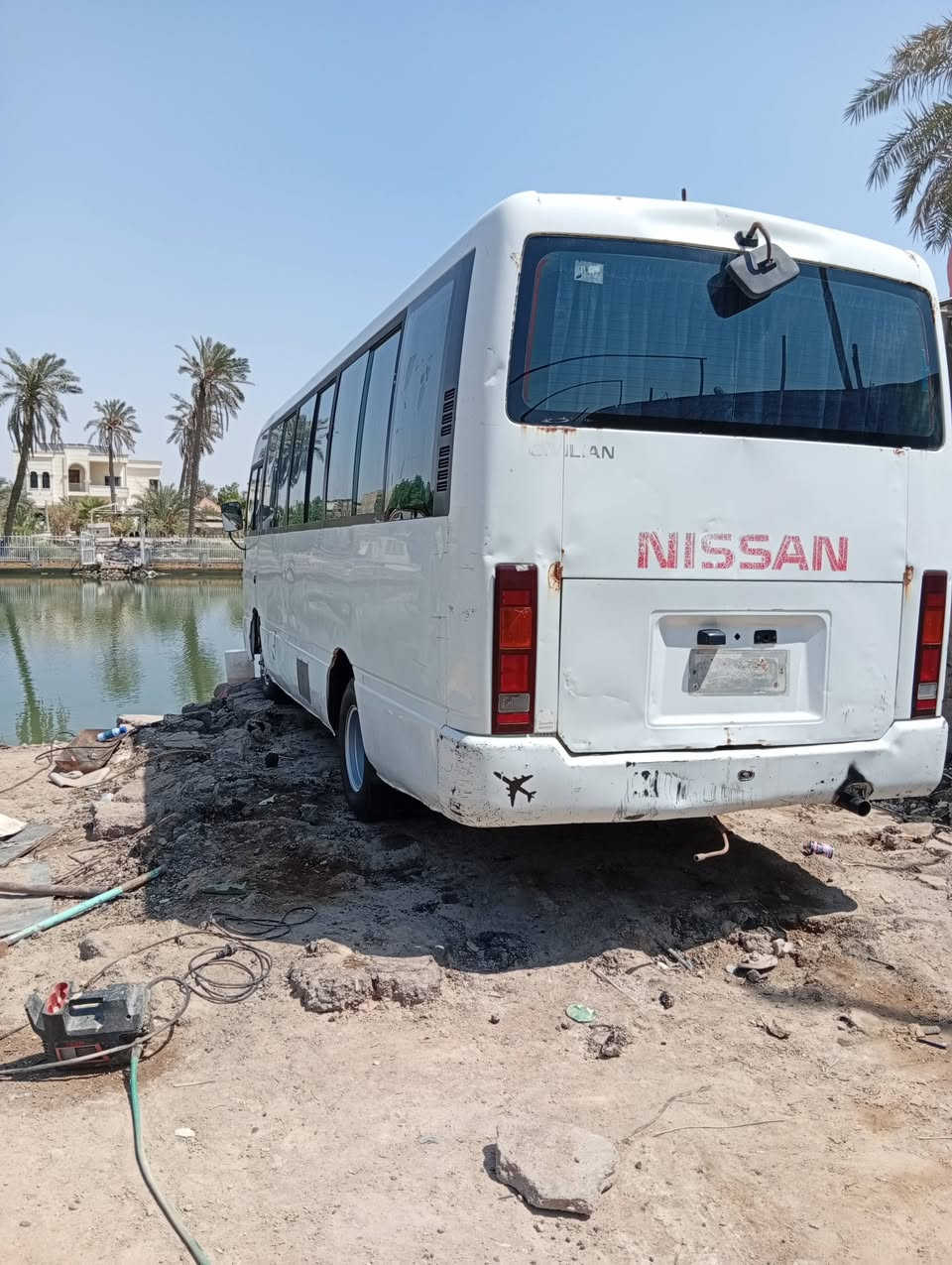 سلام عليكم كوستر نيسان للبيع موديل 2004 مكينه سته سلندر بلاد سعر 130 عنوان بصره استفسار اكثر *********** رقم نغليزي بسمي
