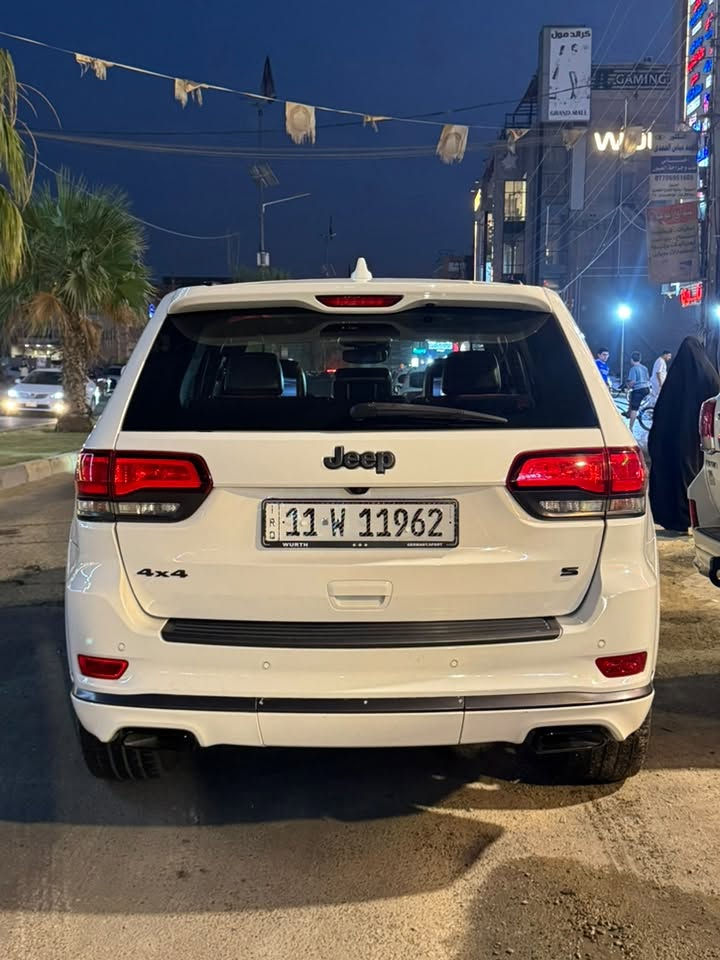 S limtid 2019
خليجي 
السيارة S لمتد مو عاديه 
نسخ محدوده هيج مواصفات بل S
*رادار
*جكات
*3شاشات
*19سماعة هارمن كاردون 
*دخول ذكي بدون مفتاح 

باقي المواصفات فول من كلشي  يراد جريدة 
بيها بساتم مال 14 بانزين عادي بدون مشاكل 
ادامه كامله من كلشي جاهزه 
مكفوله من الصبغ سونر مرفق
ماشيه 93 الف كيلو متر 
مكاني السيدية 
السعر 280
***********
