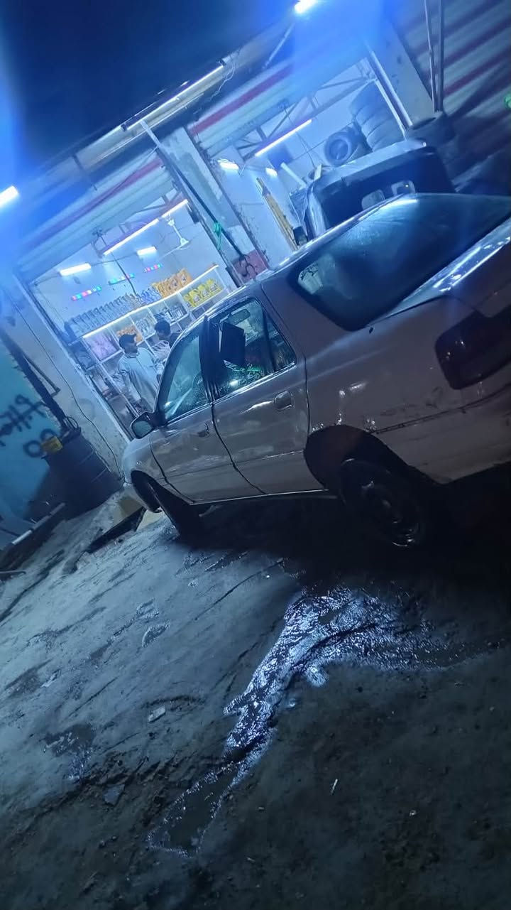 النترا دمعه موديل 94  شغاله وتمشي رقم بغداد سنويه لل29 
امداور ثاني يوم ,سدر جديد
زوج تايرامامي جديد
صينيه وعينه توني شادهن
بولبرنات ويل امامي وخلفي جديد
درايمات زوج جدد
 دسكات + بنزات جدد
السعر 16 وبيه مجال قليل 
***********
