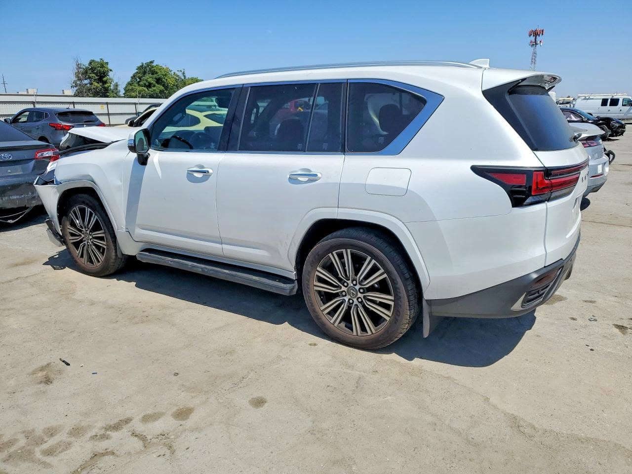 🚨 إعــــلان مــــزاد 🚨

🔥 2026 LEXUS LX 600 LUXURY 🔥

📅 موعد المزاد:
يوم الجمعة 07 / 08 / 2026

📍 مكان السيارة:
🇺🇸 أمريكا – ولاية California (CA) – Bakersfield

🚢 تكلفة النقل من أمريكا إلى المنطقة الحرة – عمّان:
💰 2,600$
➕ تُضاف عليها باقي المصاريف.

📌 عنوان الشركة:
بغداد – المنصور – شارع البرج
📍 مقابل التفاح الأخضر

📞 للاستفسار والتفاصيل:
***********8

🔥 للمهتمين بالمزاد، تواصلوا معنا لمعرفة التفاصيل والمزايدة.
