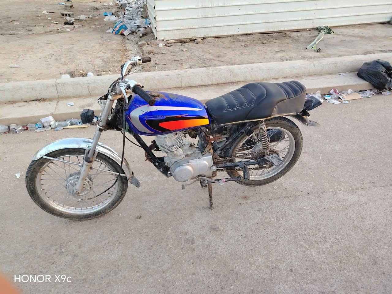 دراجه مال شغل كلك مكفوله سعر ٢٠٠ الف بيه مجال حك جيتك كلشي مابيه شغاله فول مكاني بابل ابو غرق رقمي ***********
