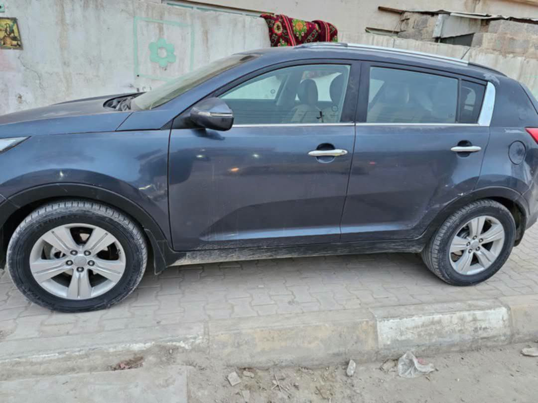 باسمي بغداد الدولي
ماشيه 240
كيا سبورتج 2011وارد امريكي 
محرك 2400 دووش
4ويل كب 
حساس خلفي 
نظام ايكو 
تبريد ثلج
تخم تاير جديد
ضررهه فقط جاملغ خلفي جهه سايق ونفس الصفحه صبغ اثر خدوش لاضربه ولاشي
#مكاني بابل  جبله
***********
