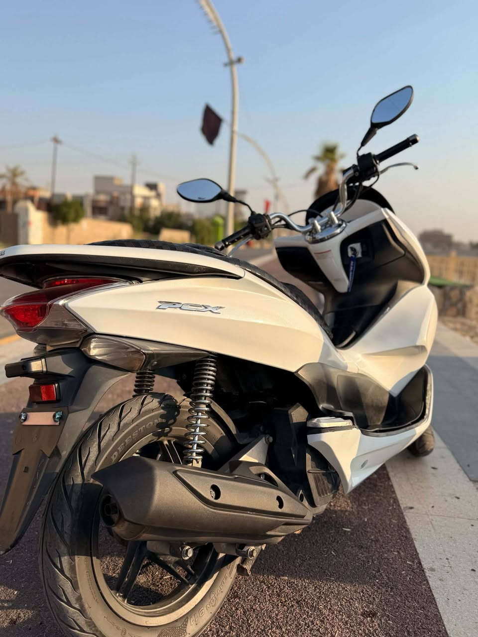 السلام عليكم Pcx  2016

الجيل الاول لون ابيض مكينه 150 

مال رمبه جديد كلش. شخط مابيه

جاهزه ومابيه اي نقص 

السعر  _  13 $ بيه مجال بسيط كلش 

عنوان _ ديالى بعقوبه الكورنيش 

متواجد ع نت

هـ / ***********
