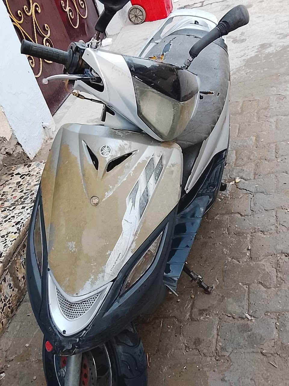 ثعلب للبيع  محرك مكفول 
نواقصها شغلات بسيطه كفر امامي . وبريك خلفي ودشبول 
سعرها 250 قفل 
التواصل 
*********** للاتصال فقط
***********وات ساب 
مكاني الحرية الثانيه
