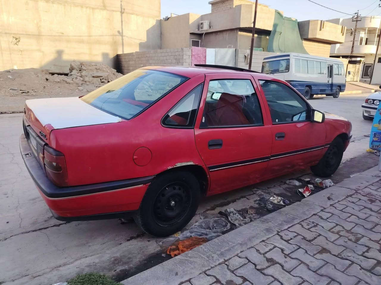 السلام عليكم اوبل فكتره موديل 92
كير اوتوماتيك سقف سلايت كير محرك خير من الله 
بدون صبغ فقط اهلالات مصلحه رقم كركوك باسمي 
سنويه لل ٣١ واي استفسار الاتصال بلرقم *********** 👍🏻 كركوك, العراق
