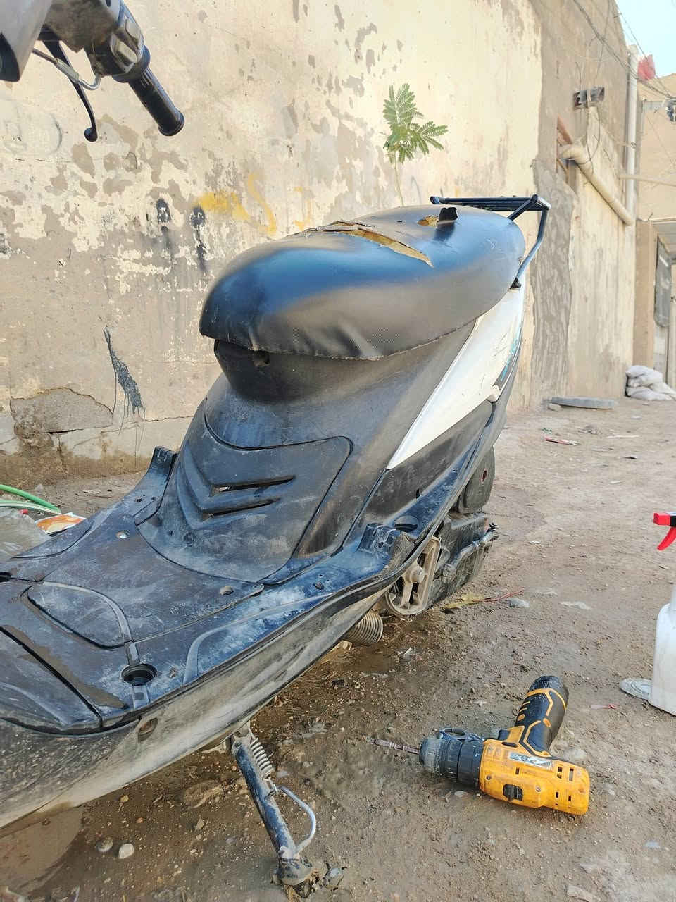 ماكس عدلة....  للبيع الكفر الابيض😜الاصلي مكينة مامفتوحة لا تنقيص ولا تبخير نص نكرة هندر  دراجة خير من الله    

الكشن طاك ولشخاطة مال سلف عطلانة  ولكابريتر وصخ المازدة ولكفر موجودات تايرات جدد السعر450 مدينة الصدر الاستفسار ***********
