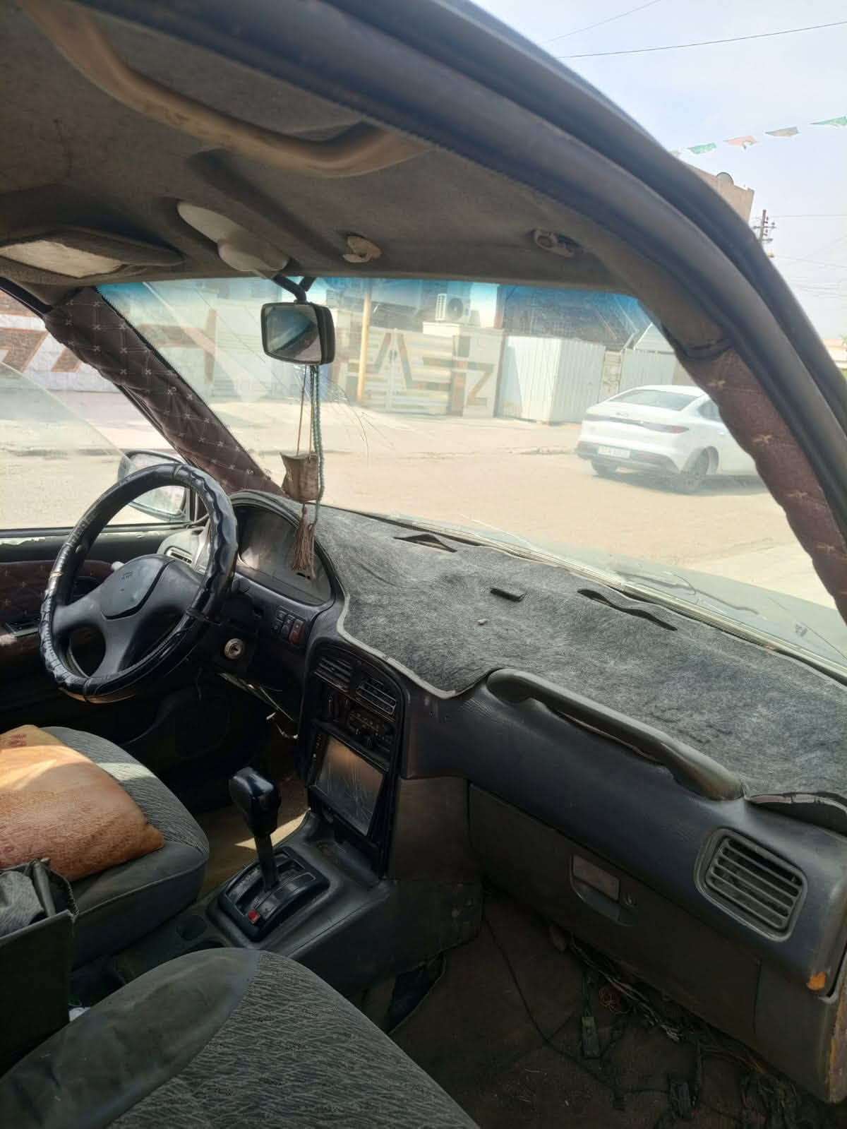 سبورتج • محتاج شغل • حي اور