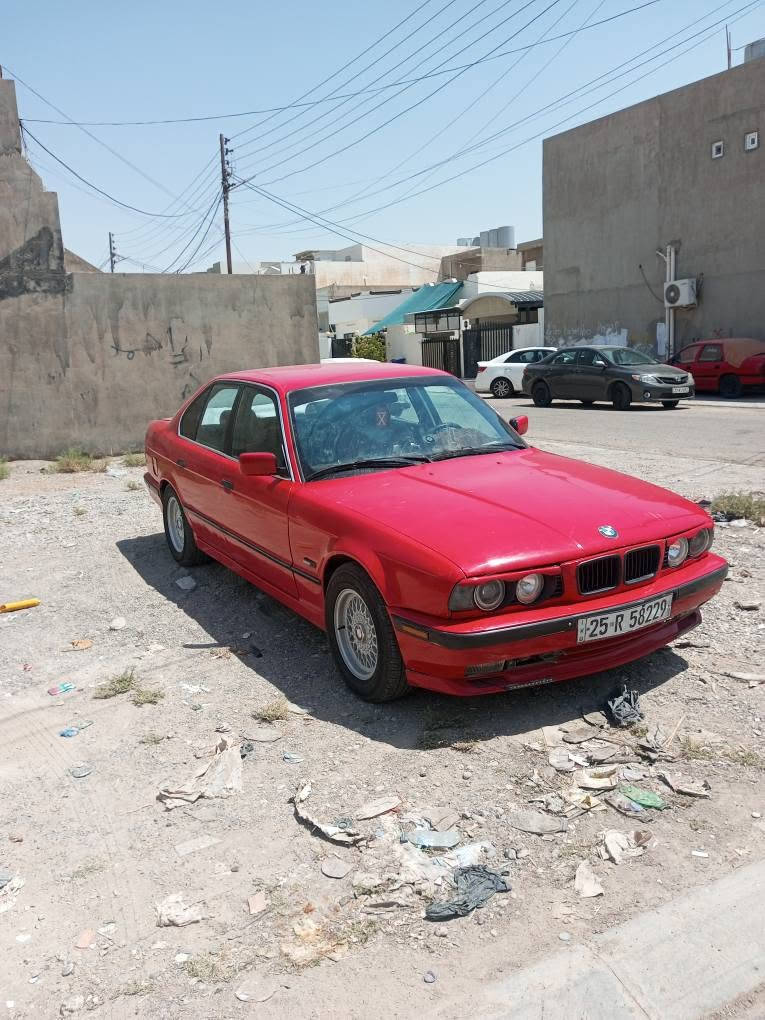 سلام عليكم شباب بي ام دبليو موديل 1992 أصل 520 بس كير أو محرك 525 اتوماتيك للبيع سياره جاهزة بدون برغي نقص دعامي أمامي خلفي M صدر أمامي خلفي جديد سعره 55 ورقة وبي مجال مكاني كركوك شراي اتصل *********** كركوك, العراق
