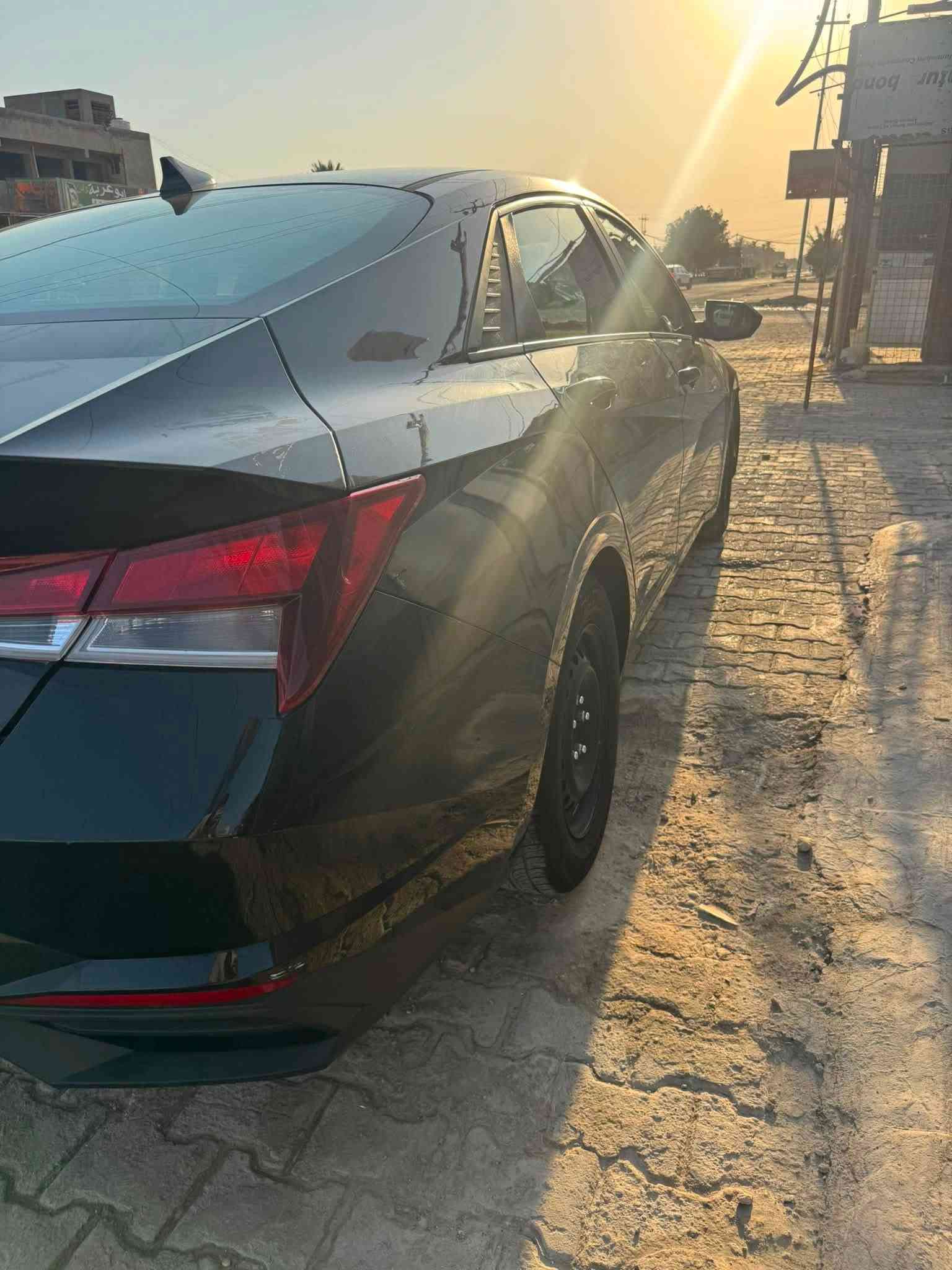 سلام عليكم 
النترا 21 امريكي 
حادث فقط بنيد وموضح بل صور 
وجاملغ كلير أمريكي  
ولباقي مقفول 
كير كفاله ومكينه 2000 دوش كفاله 
تحكمات ستيرن
٣ انضمه قياده اقتصادي ايكو اسبورت
شاشة بلاديه كار بلي واندرويد اوتو
ترحيب 
حساسات امامي خلفي
سعر 118 تحب وكاله او تحويل 
مكاني بغداد محموديه 
*********** واتساب

نص مكتوب في الصور:
- 4 من 10