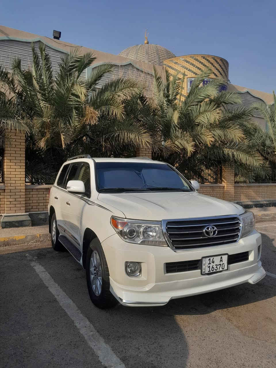 للبيع | تويوتا لاندكروزر GXR V8 موديل 2013 🚘 ...💰 السعر: 24,500 دولار
🔹 الموديل: 2013
🔹 المحرك: 5700 كاز (ديزل)
🔹 رقم السيارة: بصرة الجديد (باسمي)
🔹 السنوية: نافذة لغاية 11 / 2029
المواصفات: ✅ مصفحة سابقًا.
✅ الصبغ: الجاملغات الأماميه والبونيد فقط، والباقي كفالة.
✅السياره خليجي 
✅دواخل عسلي 
✅ المحرك كفالة، 
✅ الحدادية جديدة، تم شدّها بالكامل قبل شهر.
✅ تخم تايرات دلوب ياباني أصلي إنتاج 2025، مركب قبل شهر.
✅ تبريد ثلج بمعنى الكلمة.
✅ داخلية محدثة موديل 2021.
✅ كاميرات أمامية وخلفية.
✅ سيارة نظيفة جدًا، ولا تحتاج أي مصروف.
✅ جاهزة للفحص 
✅ شكد ما أوصف نظافتها ما أوفيها حقها، والمعاينة خير دليل.
✅ ما يرادلها غير جناي يعرفلها.
💰 السعر: 24,500 دولار
وبيها مجال بسيط للجادين بعد المعاينة.
📍 العنوان: البصرة – أبي الخصيب.
📞 للتواصل والاستفسار:
***********
🌹 والله يبارك لصاحب النصيب.
