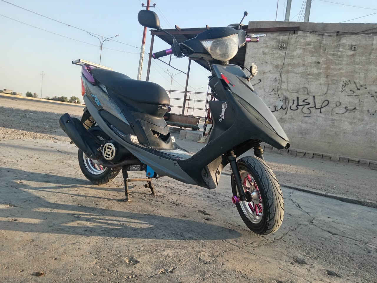 ماكس عدله للبيع محرك جديد نعومه وشلعه ومعدل صالنصه اف ام ويل رياضي للبيع السعر 450 وبها مجال فلوجه ***********
