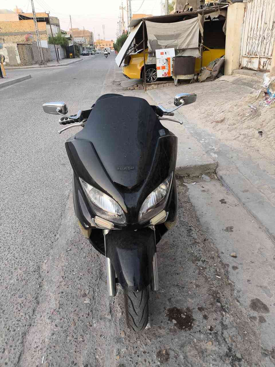 سلام عليكم دراجه فورزه لبيع 09 سعر الدراجه 650 وبيها مجال ***********
