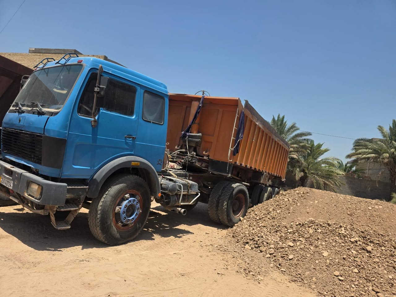 للبيع موديل 82 رقم بغداد باسمي ***********
