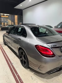 مرسيدس C300 • ٢٠١٩ • رقم بغداد