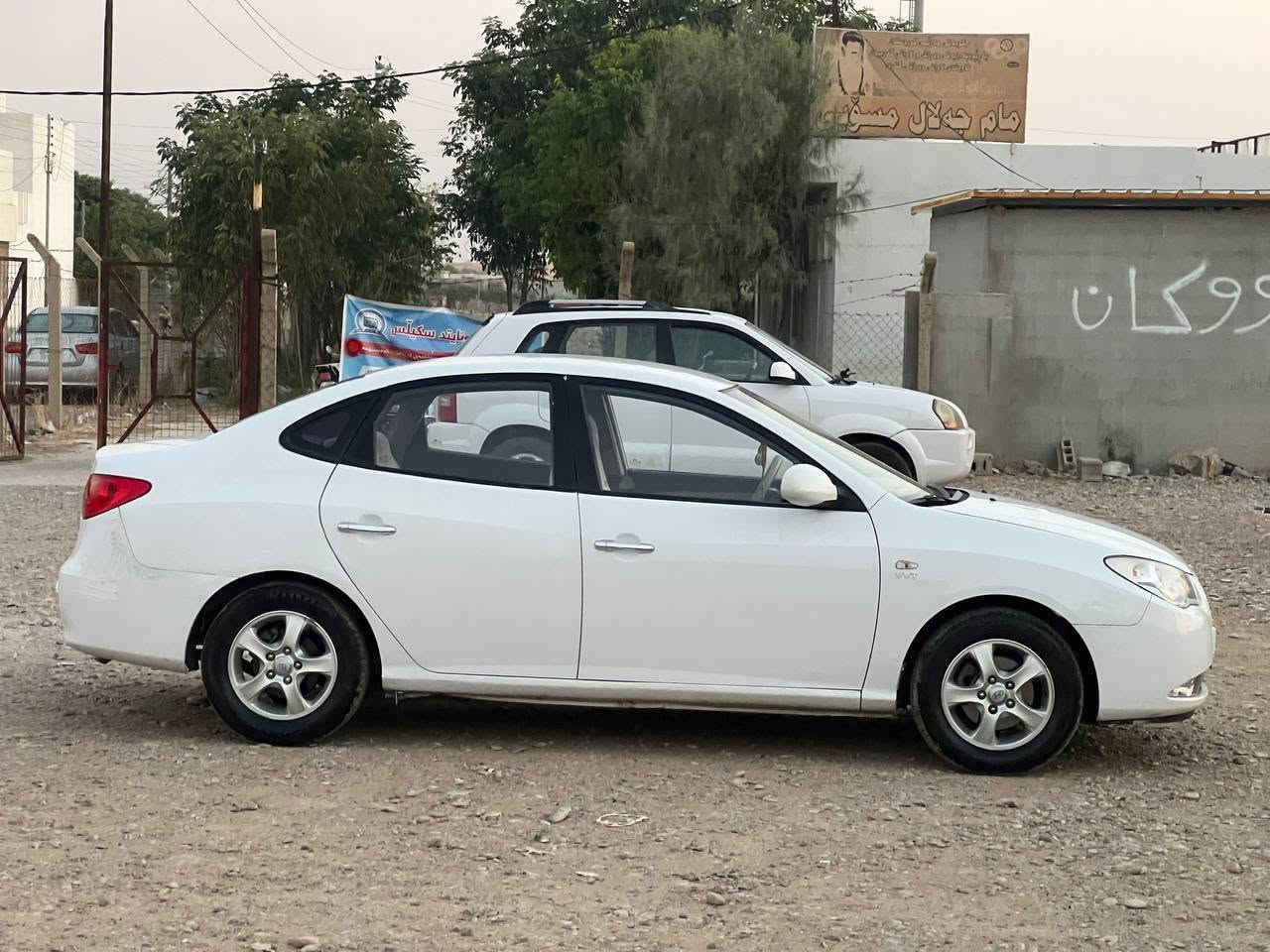 🚗 بۆ فرۆشتن – ئاڤانتی 2008
✅ بێ ڕەقەمە و کۆدی ئاسایشی بۆ کراوە.
🤍 ڕەنگ: سپی

📏 ڕۆشتن: 130 هەزار
✅ هیچ شوێنێکی سەبغی پێوە نییە، تەنها ساردکردنەوەی کەمشی هەیە.

✅ سەقفیشی سبوغ نیە. 

✅ مەسروفی سەیارەکە بە تەواوی کراوە.

✅ گێر و مەکینەی بەشەرت. 

✅ 4 تایەی تازەی لەسەرە.

✅ تایەی سپێری تازە.

✅ تەبریت، سارد و گەرم هەموویان مەزبووتن.

✅ سەیارەکە پاک و ئامادەی هەر پشکنینێکە.
💰 نرخ: 51 گەڵا (مەعمەلەیەکی کەم ).
📩 بۆ زانیاری زیاتر ، پەیوەندی بکەن.
📞..*********** كالار, السليمانية
