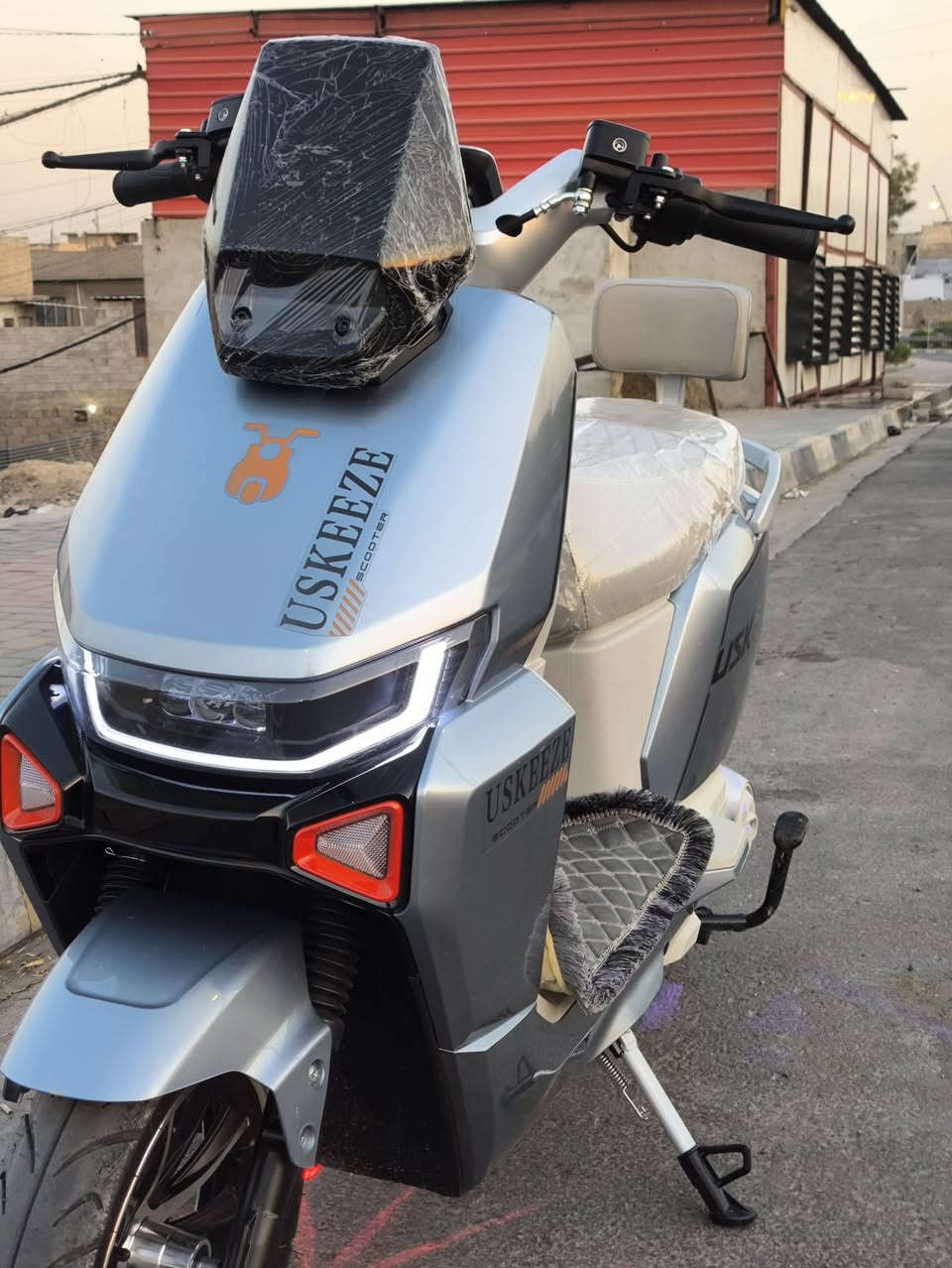 سلام عليكم دراجه ملكة نوع USKEEZE فول مواصفات بعده جديده مستخدمه يومين فقط بعد المري بلايلونها   ملف 3500 وشرط كلشي ممبدل بيها بحالة زيرو   سرعته يقره بل شاشه105 +لايت عالي وناصي و 4 نمره  +دبل اشاره +مثبت سرعه  +بريك الكدام و الخلف دسكات
(سعره 950)
للاستفسار اتصل✨
(***********)
سلام عليكم دراجه ملكة نوع USKEEZE فول مواصفات بعده جديده مستخدمه يومين فقط بعد المري بلايلونها   ملف 3500 وشرط كلشي ممبدل بيها بحالة زيرو   سرعته يقره بل شاشه105 +لايت عالي وناصي و 4 نمره  +دبل اشاره +مثبت سرعه  +بريك الكدام و الخلف دسكات
