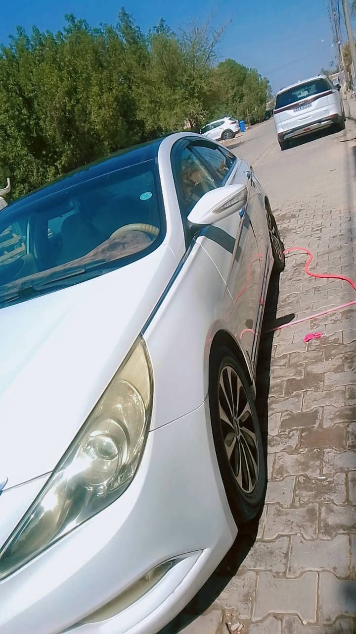 سوناتا موديل2011 خليجي
رقم اربيل دولي تحويل او وكاله 
محرك 2400 دوش 
تبريد قطعتين 
مري شفط 
شفتات ستيرن 
حساس خلفي 
5 ويل كب 
السياره بيه صبغ الجاملغ الامامي وباب  بدون دواخل مكان  كربلاء 
 ***********
