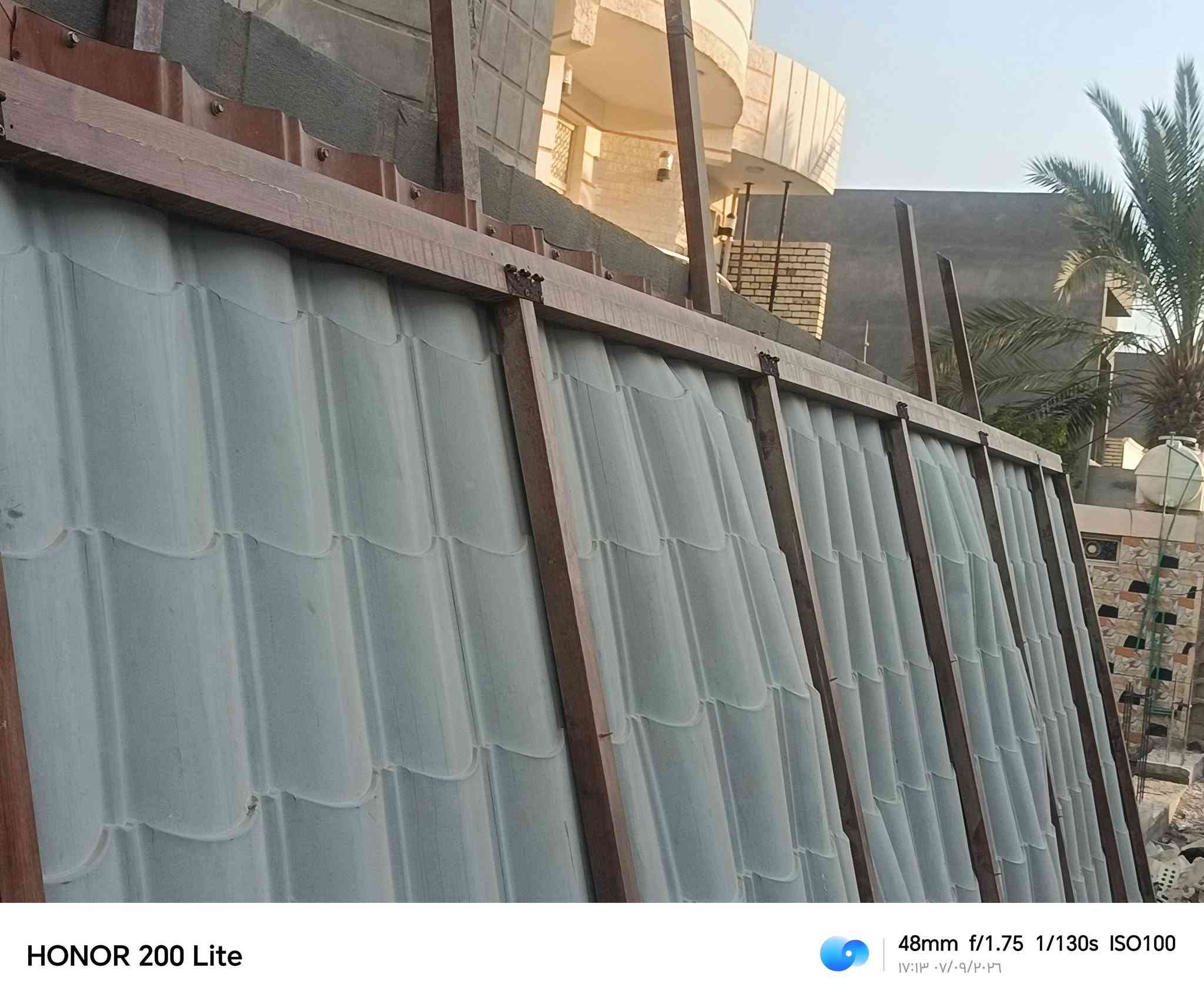 للبيع سقيفه المنيوم عدد قطعتين  جماليه شكل مثلث او عادي طول القطعه الوحده 5*3    
 ***********
