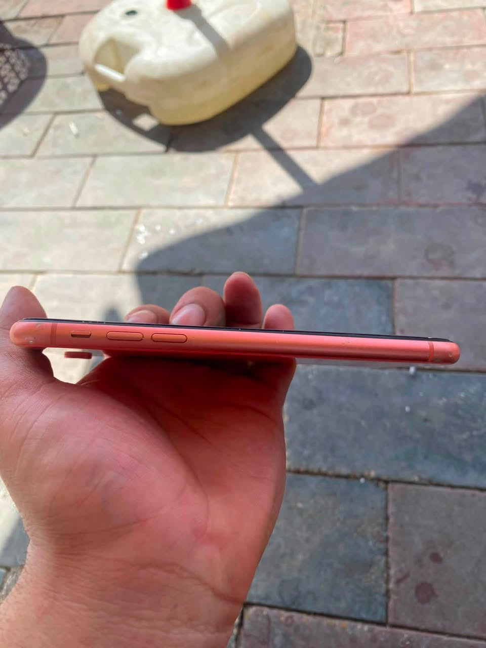 Xr ذاكره 128 
بطاريه 78 
مكفول فقط الظهر مالته شوي بي كسر 
الجهاز ثنين سيم كارت صوت اتصال سماعات كامرات كله مكفول فقط الظهر شوي مكسور يعني ممأثر لا ع اللمس ولا على اي شي سعره 180 وبي مجال مكاني كوفة رقمي ***********

