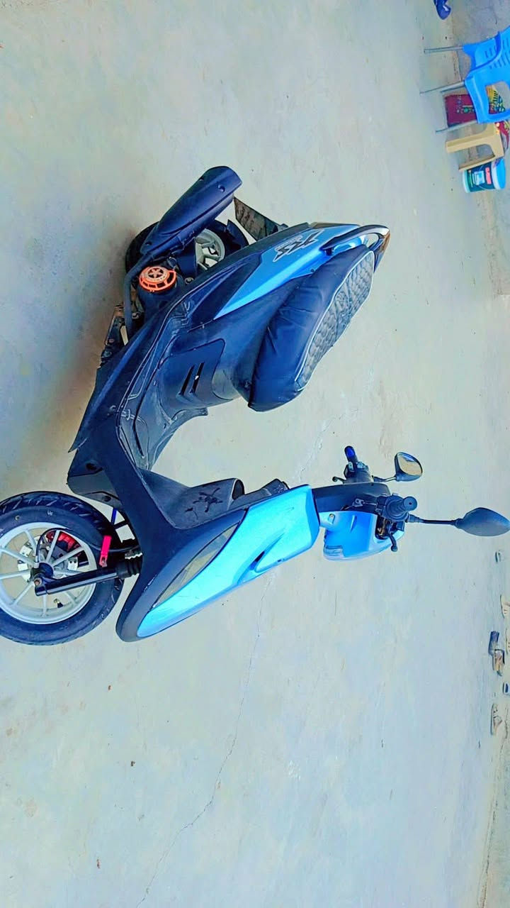 سلام عليكم   دراجه ماكس عدله للبيع مواصفات مكينه نضيفه و نكره سلف كرهبائيات كامله  اي نقص مابي عنوان ابو غريب السعر 400  وبي مجال  *********** واتساب
