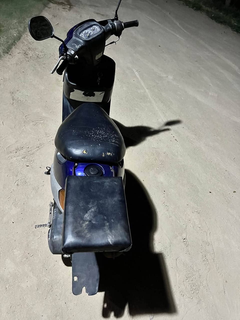 سلام عليكم للبيع دراجه بطه دراجه نضيفه كهربائيات كله شغاله بس نقص باتري مكينه ناعمه السعر 300وبيه مجال العنوان كربلاء طريق بغداد غرب جامعه وارث الانبياء رقم الهاتف ***********

